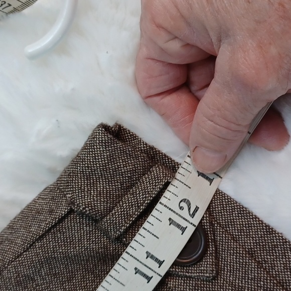 Old Navy Woman's Brown Wool Tweed  Short 55 %‎ sz 14 - Picture 8 of 9